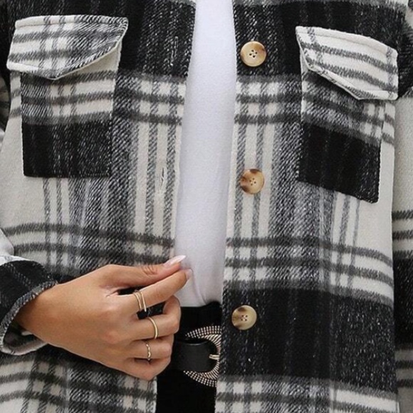 Cozy Plaid Flannel Button Down Oversized Jacket Shacket - Picture 4 of 5